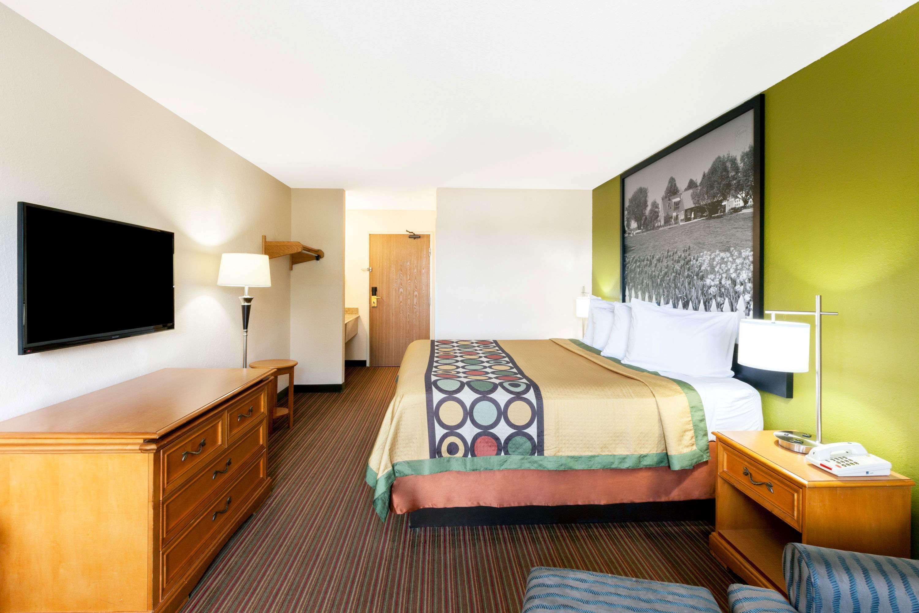 Motel Super 8 By Wyndham Big Rapids Exterior foto