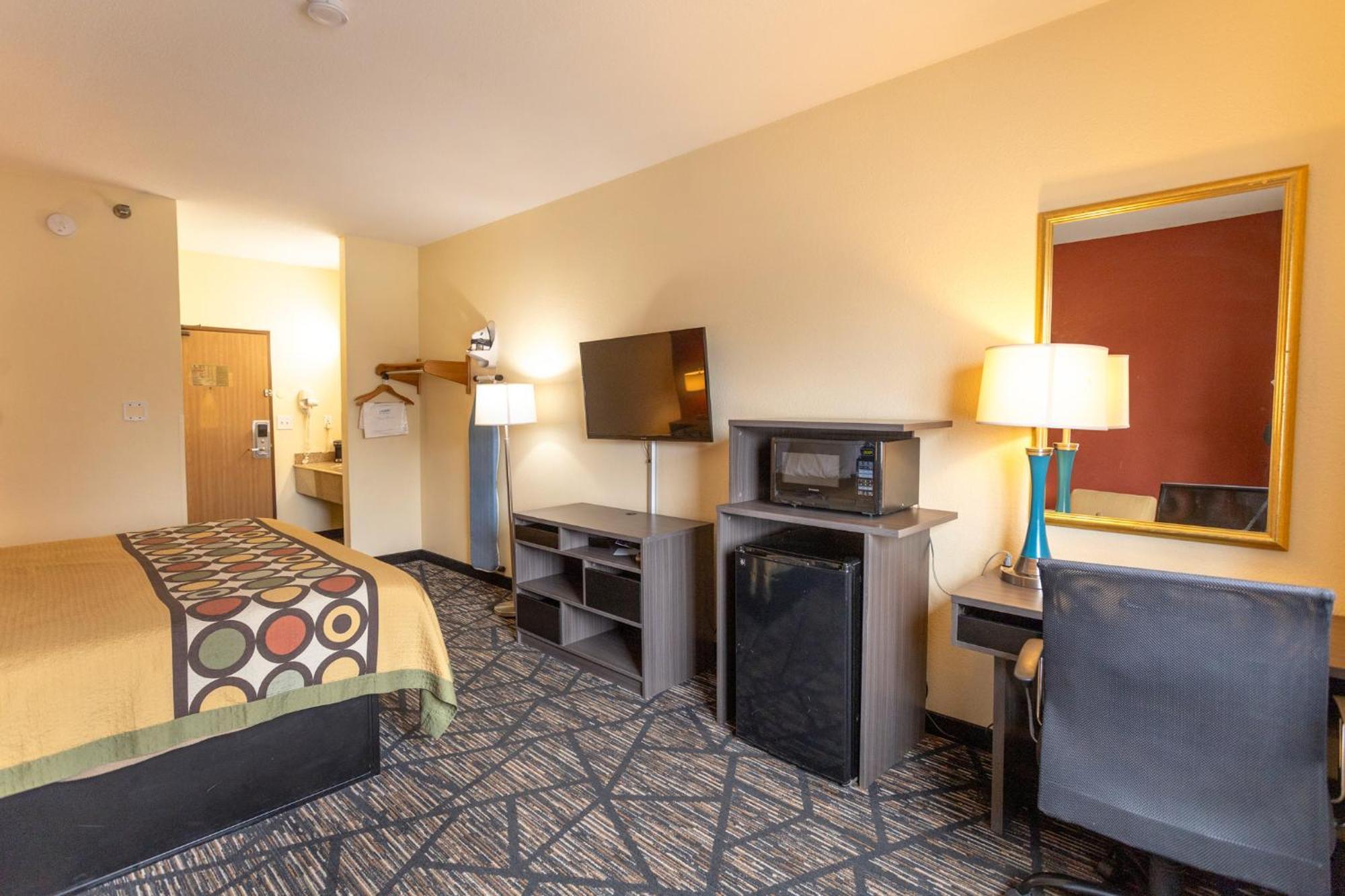 Motel Super 8 By Wyndham Big Rapids Exterior foto